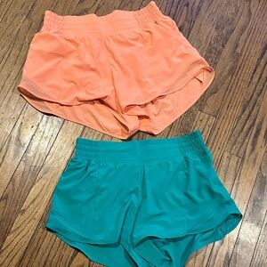 Hotty Hot High-Rise Lined Short 2.5" size 6 GUC (2 pairs) lululemon